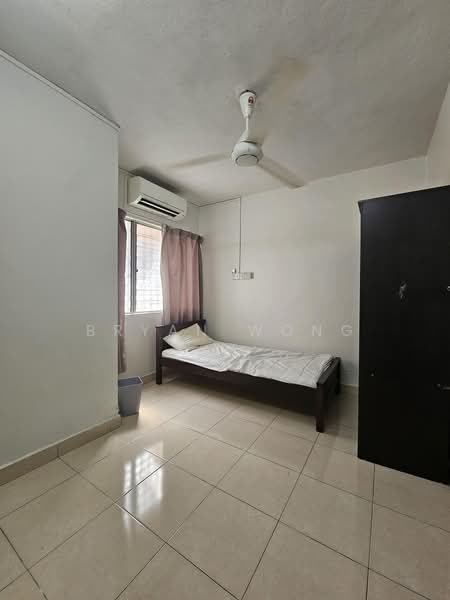 Rumah Teres 2 Tingkat untuk Dijual di SS 21, Damansara Utama (Petaling Jaya) - Bryan Wong - Bedroom - PropertyGuru.com.my
