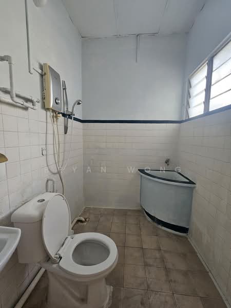 Rumah Teres 2 Tingkat untuk Dijual di SS 21, Damansara Utama (Petaling Jaya) - Bryan Wong - Bathroom - PropertyGuru.com.my