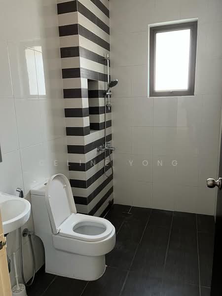 Semi-Detached House for Rent in Iskandar Puteri (Nusajaya) (Johor) - Celine Yong - Bathroom - PropertyGuru.com.my