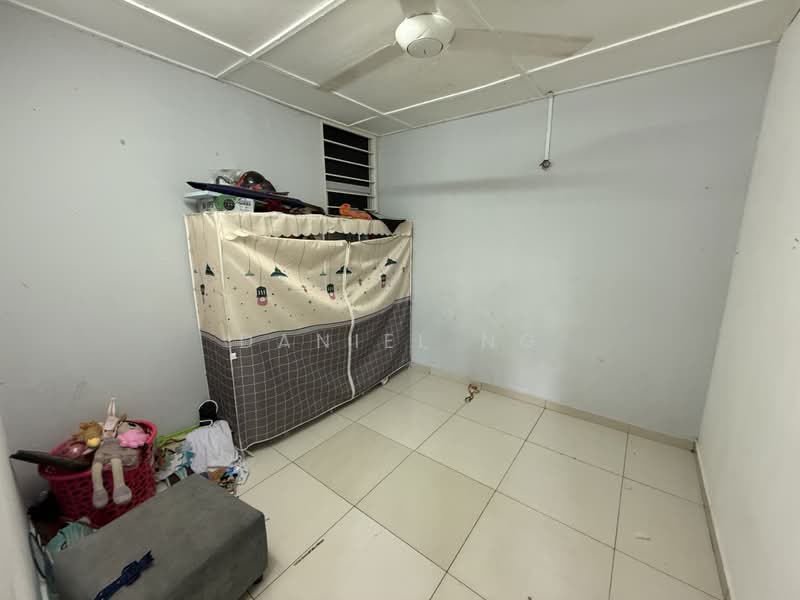 1-storey Terraced House for Sale in Bandar Kinrara Seksyen 1 (Bandar Kinrara) - Daniel Ng - Bedroom - PropertyGuru.com.my