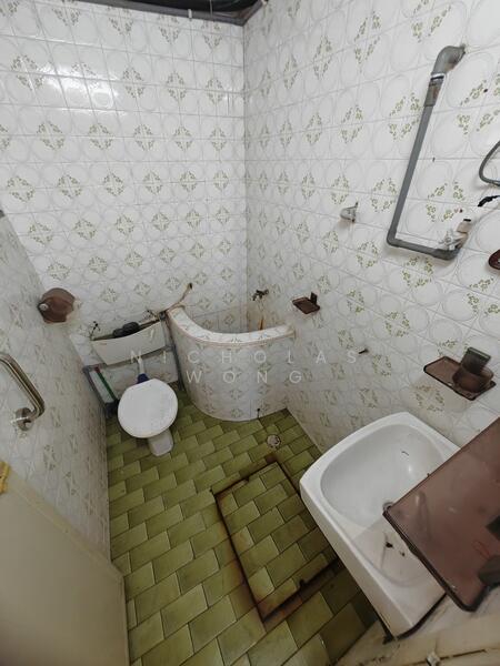 2-storey Terraced House for Sale in Kepong Baru (Kepong) - nicholas wong - Bathroom - PropertyGuru.com.my