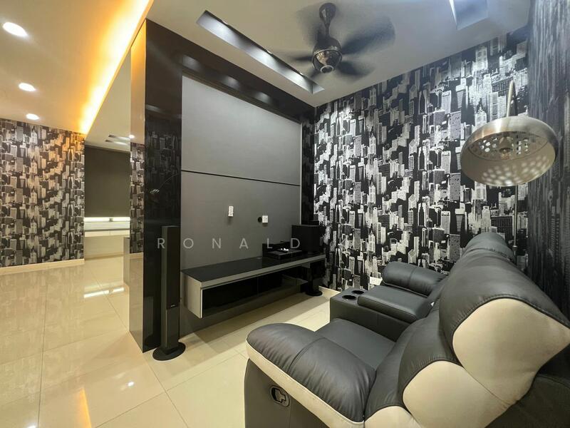 3-storey Terraced House for Sale in Bandar Bayan Bahru (Bayan Lepas) - Ronald Kee - Living Room - PropertyGuru.com.my