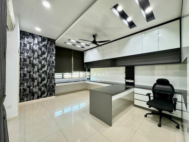 3-storey Terraced House for Sale in Bandar Bayan Bahru (Bayan Lepas) - Ronald Kee - Study - PropertyGuru.com.my
