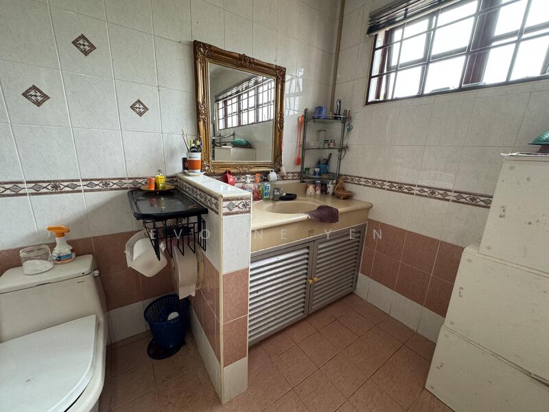 Rumah Banglo untuk Dijual di Sunway Damansara (Kota Damansara) - Evonne Yen - Bathroom - PropertyGuru.com.my