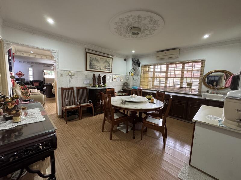 Rumah Banglo untuk Dijual di Sunway Damansara (Kota Damansara) - Evonne Yen - Dining Room - PropertyGuru.com.my