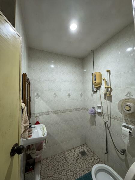 Rumah Banglo untuk Dijual di Sunway Damansara (Kota Damansara) - Evonne Yen - Bathroom - PropertyGuru.com.my