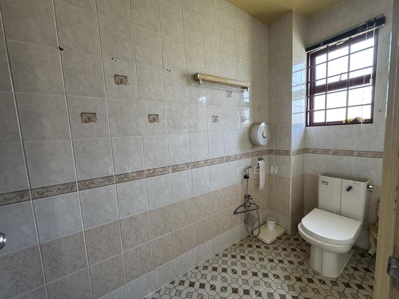 Rumah Banglo untuk Dijual di Sunway Damansara (Kota Damansara) - Evonne Yen - Bathroom - PropertyGuru.com.my