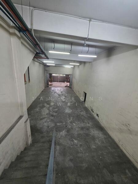 Factory for Rent in Taman Perindustrian Taming Jaya (Balakong) - Tan Leong Wai - Corridor - PropertyGuru.com.my