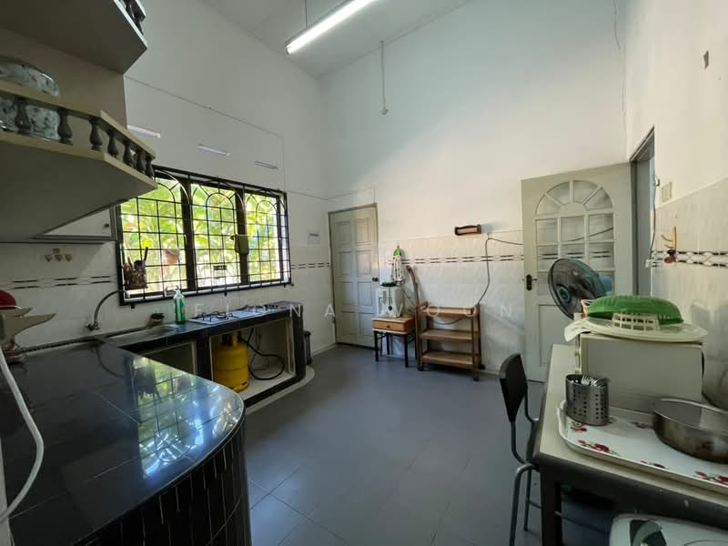 Rumah Banglo untuk Dijual di Bukit Baru (Melaka) - Fiona Woon - Kitchen - PropertyGuru.com.my