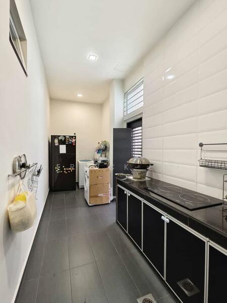 For Sale - Taman Ehsan Jaya