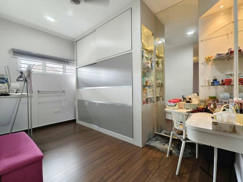 For Sale - Taman Ehsan Jaya