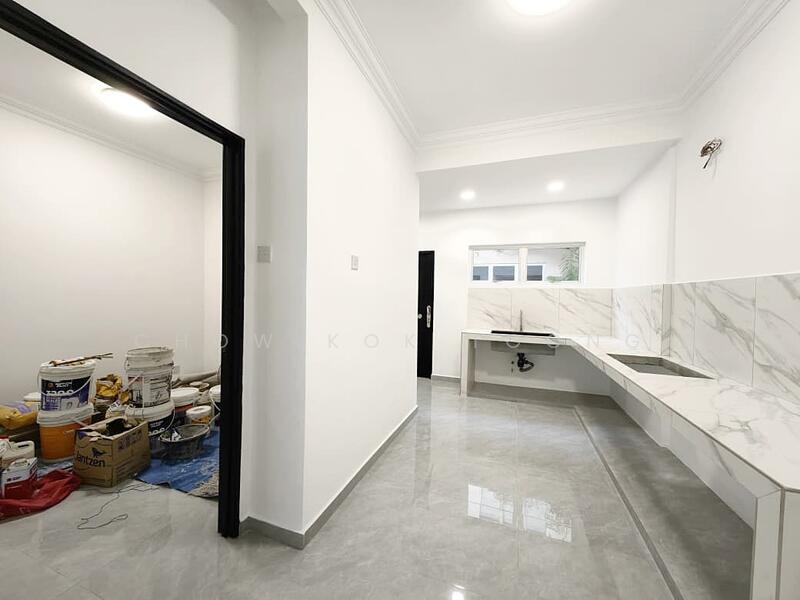 Taman Puchong Utama 9 PU9 untuk Untuk Dijual - RM 675,000, Mac 2026 - Kitchen - PropertyGuru.com.my