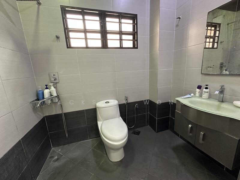 Bandar Sungai Long untuk Untuk Dijual - RM 780,000, Feb 2026 - Bathroom - PropertyGuru.com.my