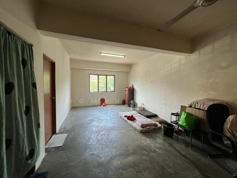 Pangsapuri untuk Dijual di Taman Mastiara - Roman Yap - Bedroom - PropertyGuru.com.my