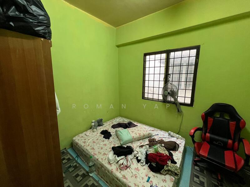 Pangsapuri untuk Dijual di Taman Mastiara - Roman Yap - Bedroom - PropertyGuru.com.my