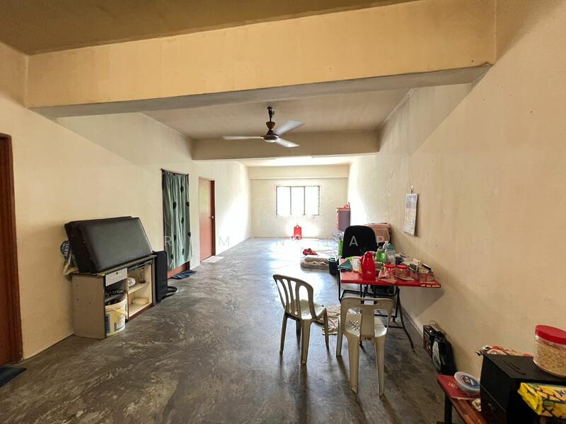 Pangsapuri untuk Dijual di Taman Mastiara - Roman Yap - Living Room - PropertyGuru.com.my