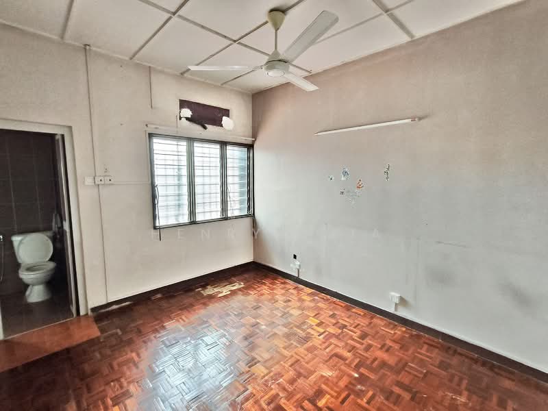 Rumah Teres untuk Dijual di Taman Mutiara Barat (Cheras) - Henry Chia - PropertyGuru.com.my