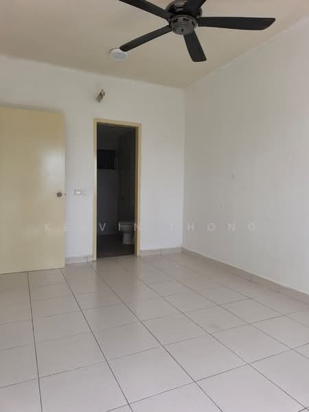 Pangsapuri untuk Dijual di Karisma @ Eco Majestic - Kelvin Thong - Bathroom - PropertyGuru.com.my