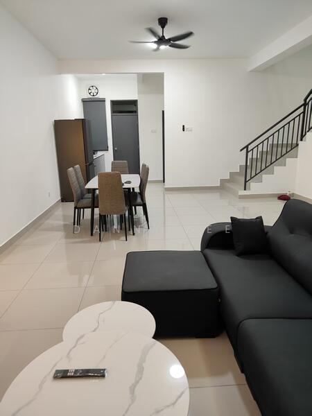 Austin Duta Double Storey Terrace House untuk Untuk Disewa - RM 2,900 /bulan, Mac 2026 - Living Room - PropertyGuru.com.my