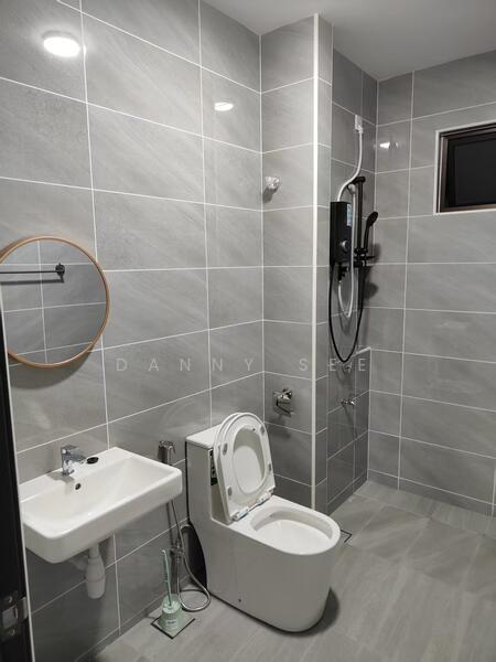 Austin Duta Double Storey Terrace House untuk Untuk Disewa - RM 2,900 /bulan, Mac 2026 - Bathroom - PropertyGuru.com.my