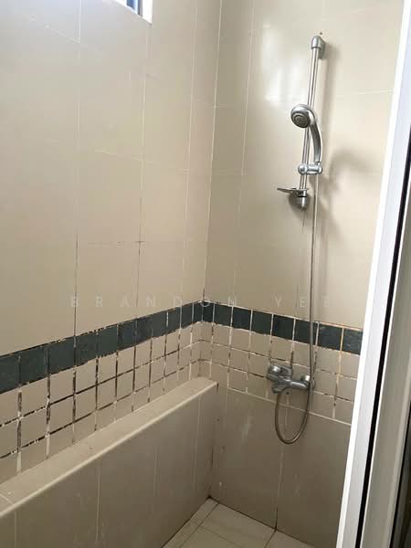 Servis Apartment untuk Disewa di The Heritage Residence - Brandon Yee - Bathroom - PropertyGuru.com.my