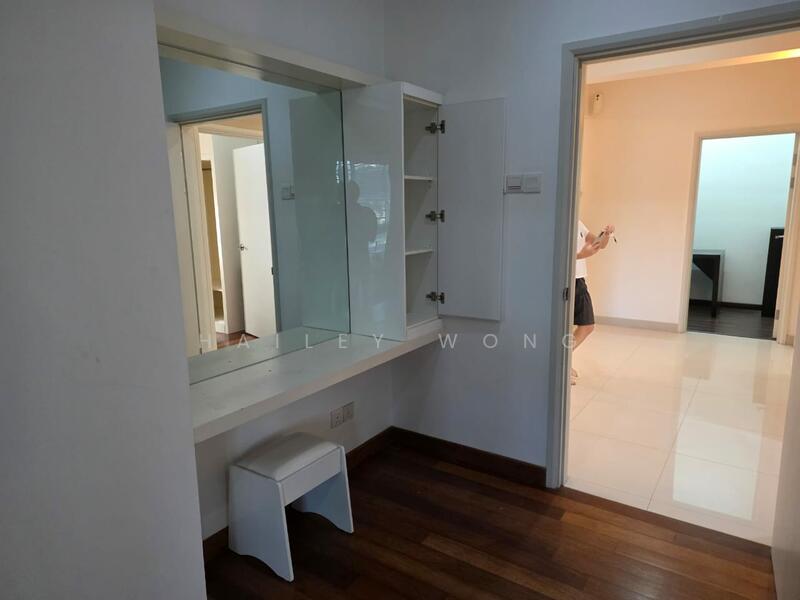 Platino Condominium untuk Untuk Disewa - RM 3,780 /bulan, Feb 2026 - Corridor - PropertyGuru.com.my