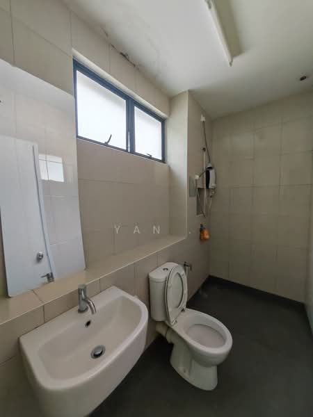 Semi-Detached House for Sale in Seberang Perai (Penang) - Yan . - Bathroom - PropertyGuru.com.my