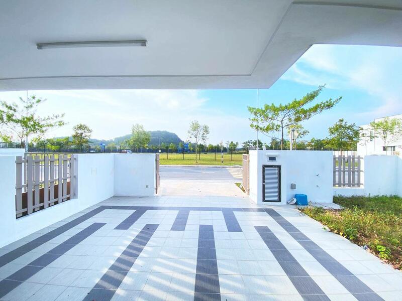 2-storey Terraced House for Sale in Setia Ecohill (Semenyih) - Hawa Ibrahim - Entrance - PropertyGuru.com.my