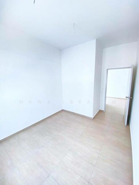 2-storey Terraced House for Sale in Setia Ecohill (Semenyih) - Hawa Ibrahim - Corridor - PropertyGuru.com.my