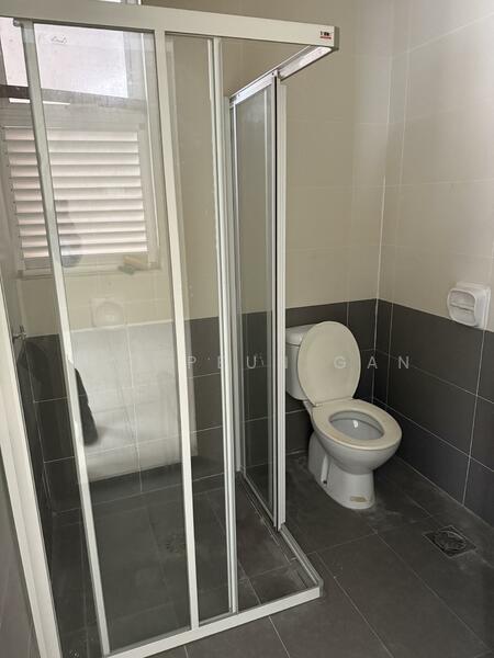 3-storey Terraced House for Sale in Shah Alam (Selangor) - Wai Peun Gan - Bathroom - PropertyGuru.com.my