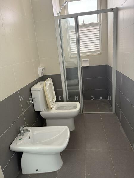 3-storey Terraced House for Sale in Shah Alam (Selangor) - Wai Peun Gan - Bathroom - PropertyGuru.com.my