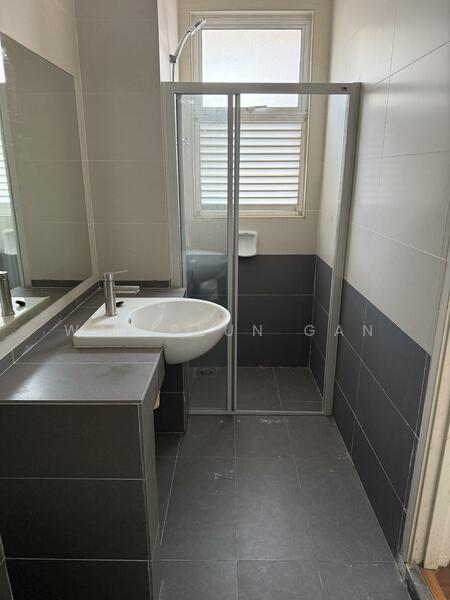 3-storey Terraced House for Sale in Shah Alam (Selangor) - Wai Peun Gan - Bathroom - PropertyGuru.com.my