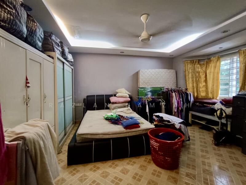 Rumah Teres untuk Dijual di Taman Gombak Ria (Batu Caves) - Razlan Hamzah - Bedroom - PropertyGuru.com.my