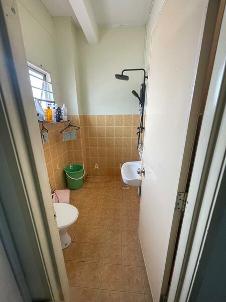 2-storey Terraced House for Sale in Jenjarom (Selangor) - Leia Lian - Bathroom - PropertyGuru.com.my