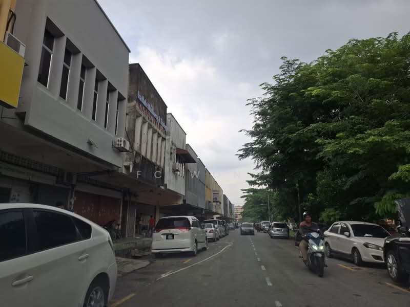 Shop for Rent in Taman Ehsan (Kepong) - FC Wong - Exterior - PropertyGuru.com.my
