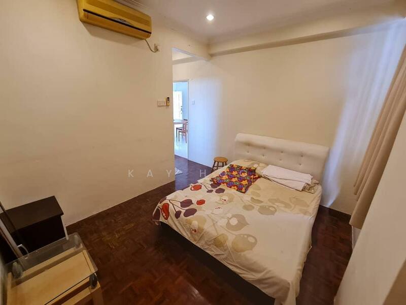 Condominium for Sale at Eden Seaview Condominium - Kay Hooy - Bedroom - PropertyGuru.com.my