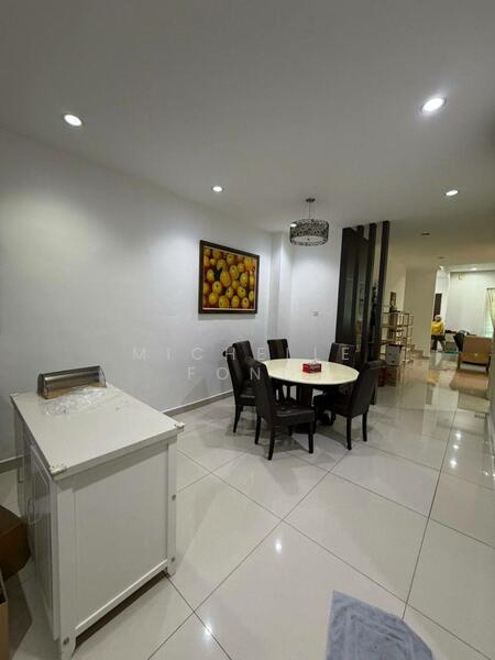Cluster House for Sale in Taman Kempas Indah (Tebrau) - Michelle Fong - Dining Room - PropertyGuru.com.my