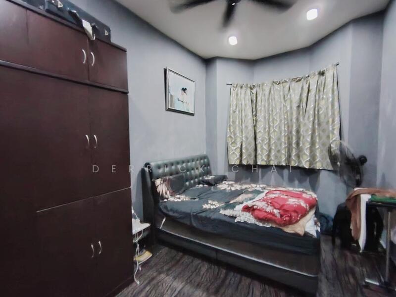 For Sale - TAMAN KEMPAS INDAH