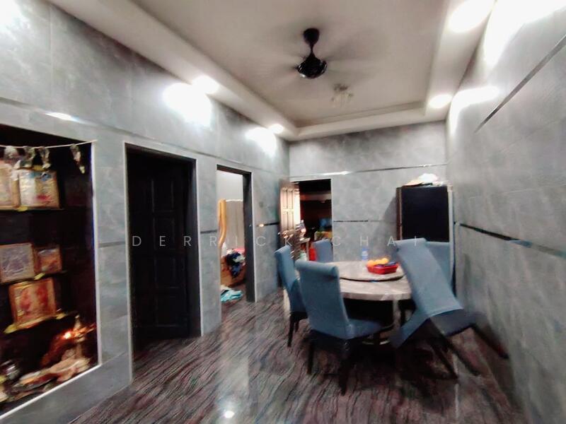 For Sale - TAMAN KEMPAS INDAH