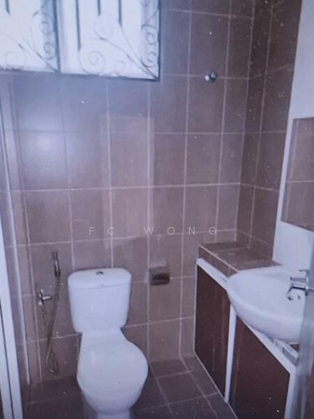 Bungalow House untuk Dijual di Taman Yarl (Jalan Klang Lama (Old Klang Road)) - FC Wong - Bathroom - PropertyGuru.com.my