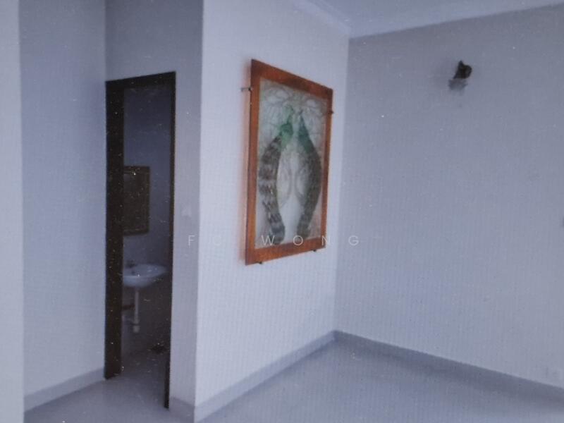 Bungalow House untuk Dijual di Taman Yarl (Jalan Klang Lama (Old Klang Road)) - FC Wong - Bathroom - PropertyGuru.com.my