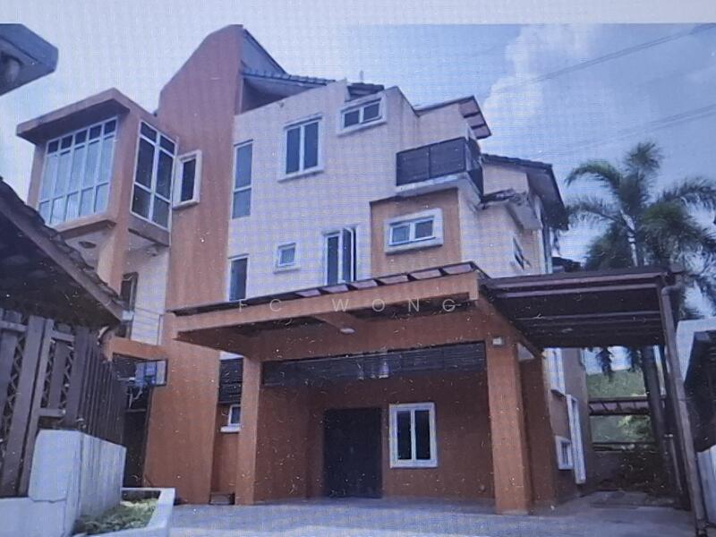 Bungalow House untuk Dijual di Taman Yarl (Jalan Klang Lama (Old Klang Road)) - FC Wong - Exterior - PropertyGuru.com.my