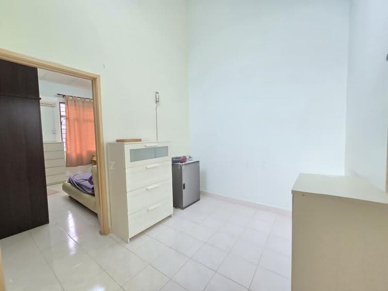 2-storey Terraced House for Sale in Puchong (Selangor) - Zihan Aziz - Bedroom - PropertyGuru.com.my
