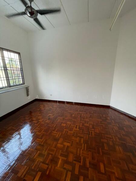 Bungalow for Sale in Taman Rasah Kemayan (Rasah) - Jacqueline Lee - Bedroom - PropertyGuru.com.my