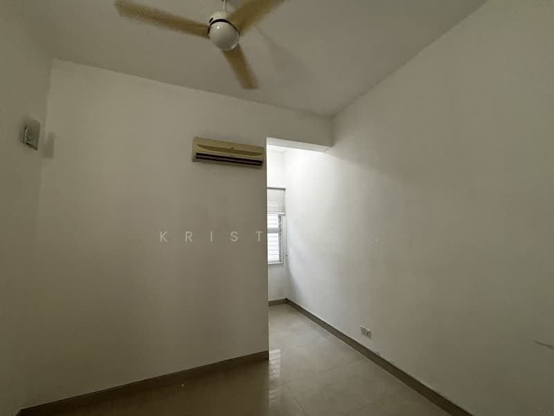 Untuk Disewa - Jalan PJU 7/30 Mutiara Damansara Petaling Jaya