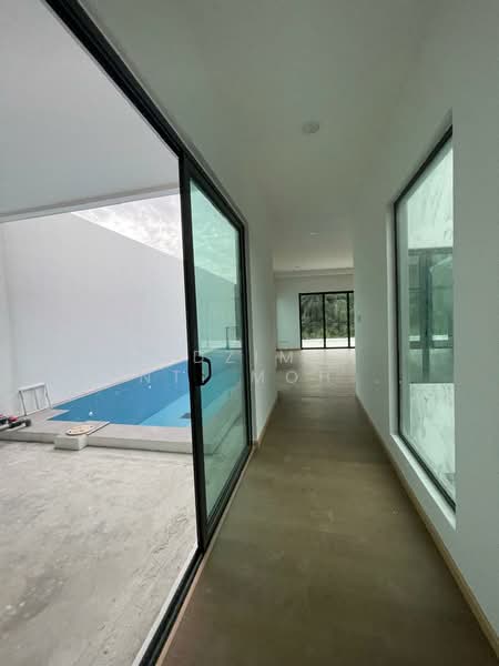 Bungalow for Sale in Bukit Jelutong (Shah Alam) - Rodzimah Binti Mohd Rodzi - Corridor - PropertyGuru.com.my