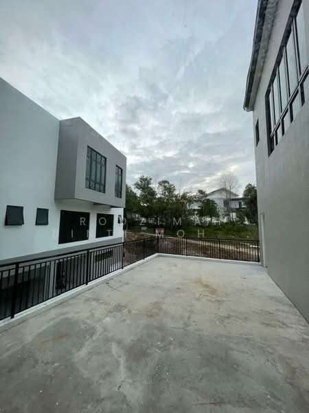 Bungalow for Sale in Bukit Jelutong (Shah Alam) - Rodzimah Binti Mohd Rodzi - Exterior - PropertyGuru.com.my