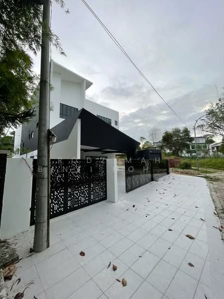 Bungalow for Sale in Bukit Jelutong (Shah Alam) - Rodzimah Binti Mohd Rodzi - Exterior - PropertyGuru.com.my