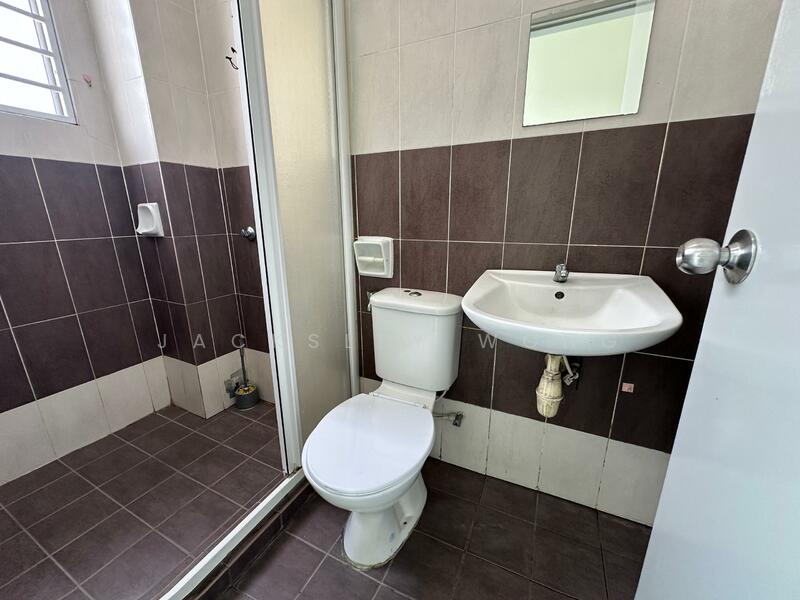 Terraced House for Sale in Bandar Sungai Long (Selangor) - Jacksley Wong - Bathroom - PropertyGuru.com.my