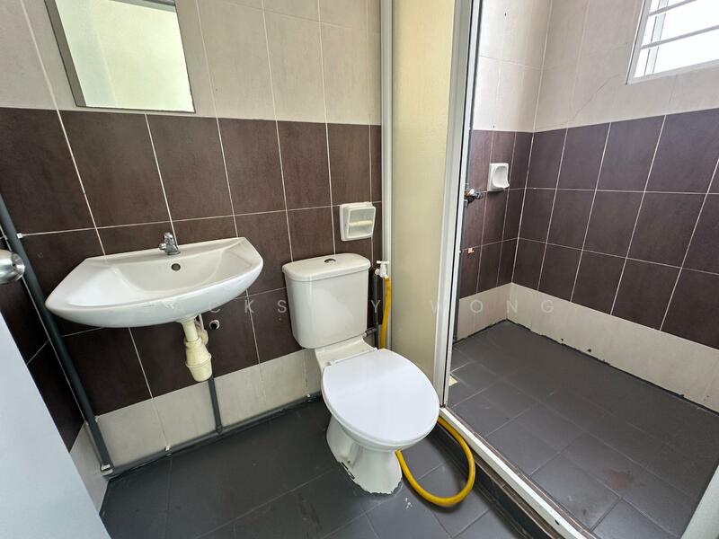 Terraced House for Sale in Bandar Sungai Long (Selangor) - Jacksley Wong - Bathroom - PropertyGuru.com.my